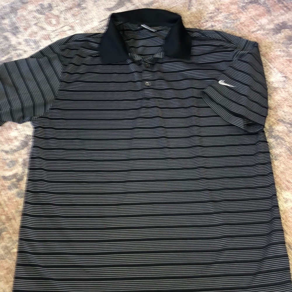 Nike men’s golf shirt